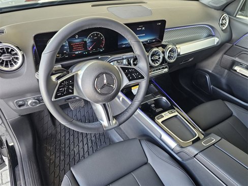 New 2025 Mercedes-Benz GLB 250 image 14