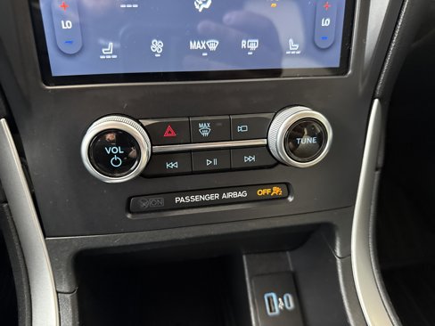 Used 2022 Ford Edge SEL w/ Convenience Package image 24