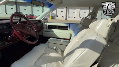 Used 1989 Cadillac De Ville Coupe image 19