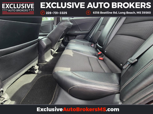 Used 2017 Honda Accord Sport image 9