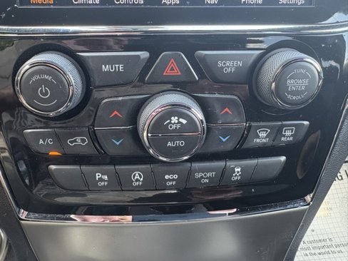Used 2021 Jeep Grand Cherokee Laredo X image 41