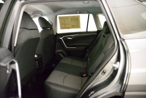 Used 2021 Toyota RAV4 XLE image 12