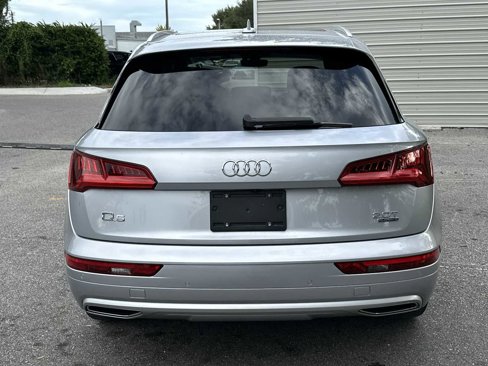 Used 2018 Audi Q5 Prestige w/ Prestige Package image 5