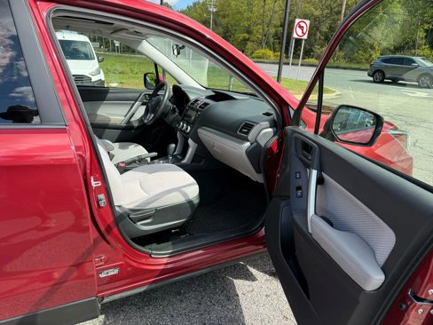 Used 2017 Subaru Forester 2.5i Premium w/ All-Weather Package image 14