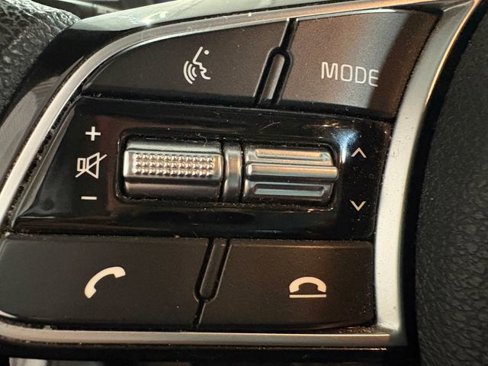 Used 2019 Kia Optima LX image 12