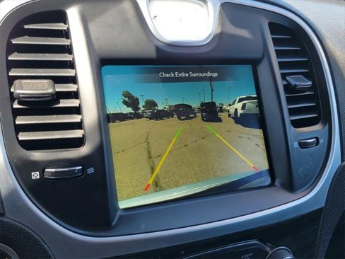 Certified 2022 Chrysler 300 Touring w/ Sport Appearance Package image 26