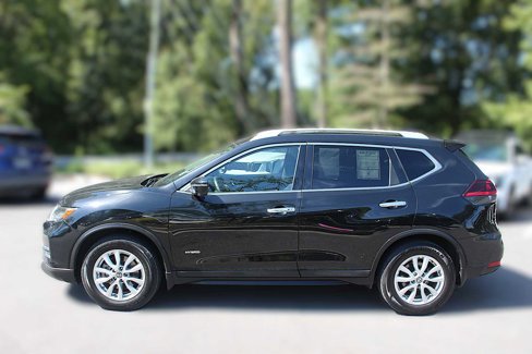 Used 2019 Nissan Rogue SV w/ Premium Package image 6