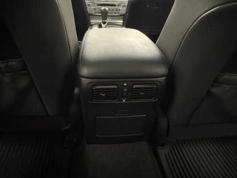Used 2019 INFINITI Q70 Luxe image 28