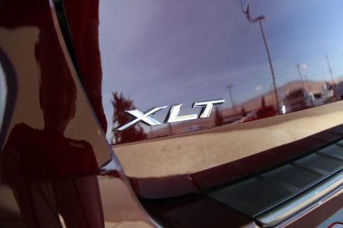 Used 2022 Ford Explorer XLT w/ Equipment Group 202A image 19