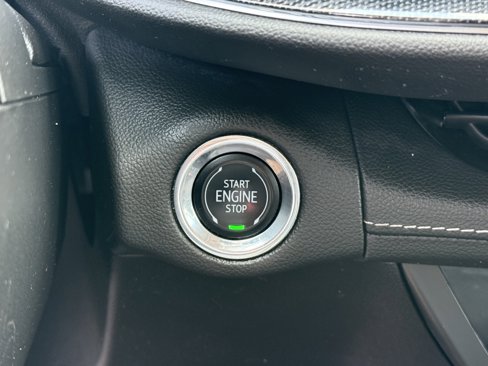 Used 2023 Buick Envision Preferred image 25