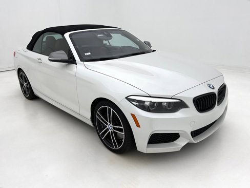 Used 2018 BMW M240i Convertible image 2
