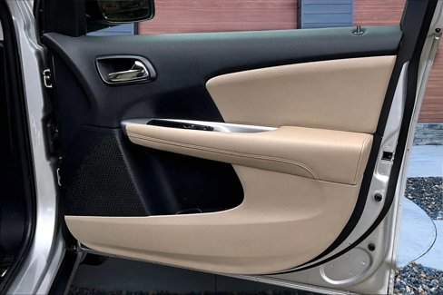 Used 2014 Dodge Journey SXT w/ Flexible Seating Group image 21