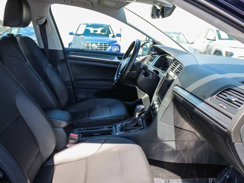 Used 2019 Volkswagen e-Golf SEL Premium image 13