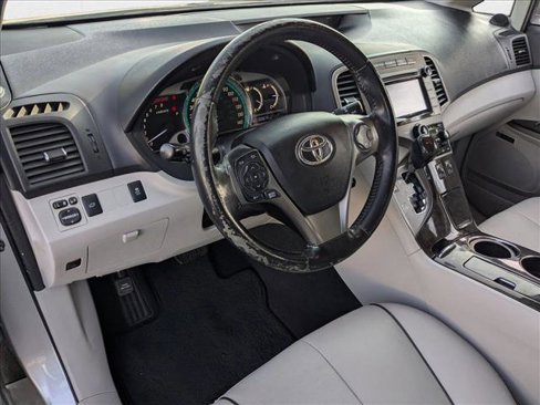 Used 2015 Toyota Venza XLE image 10
