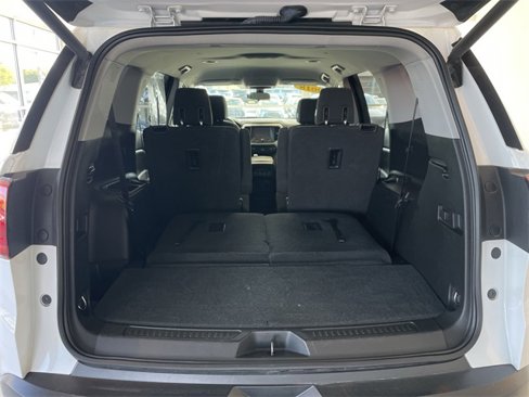 Used 2018 GMC Acadia SLE image 16