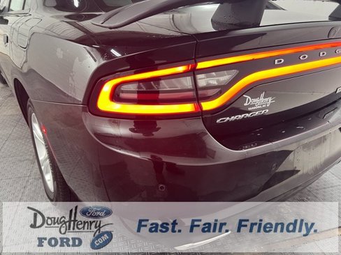 Used 2020 Dodge Charger SXT image 12