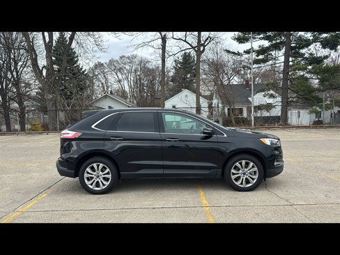 Used 2022 Ford Edge Titanium image 6