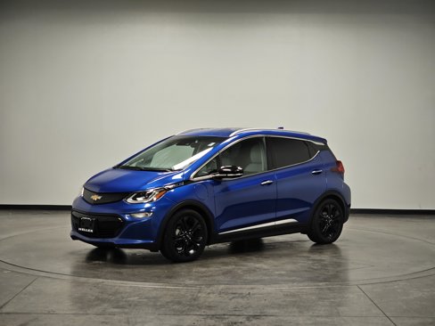 Used 2017 Chevrolet Bolt Premier w/ Driver Confidence II Package image 4