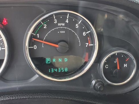 Used 2013 Jeep Wrangler Unlimited Sport image 8
