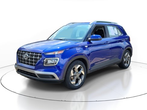 Used 2022 Hyundai Venue SEL image 2