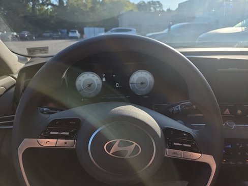 Certified 2024 Hyundai Elantra SEL image 14