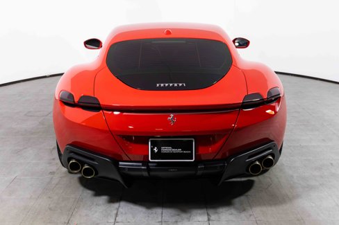 Used 2021 Ferrari Roma image 8