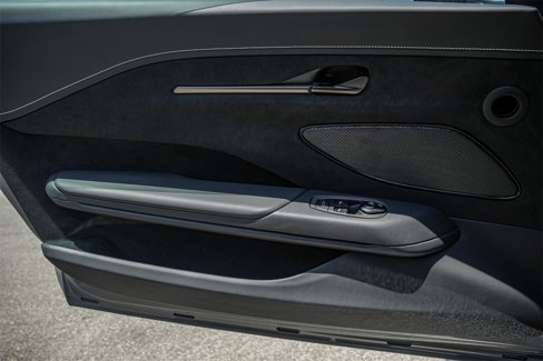New 2025 Aston Martin V8 Vantage Coupe image 29