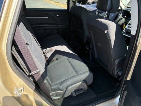 Used 2010 Dodge Journey SXT w/ Flexible Seating Group image 16