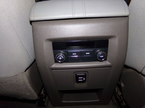 Used 2018 Chevrolet Traverse LT image 12