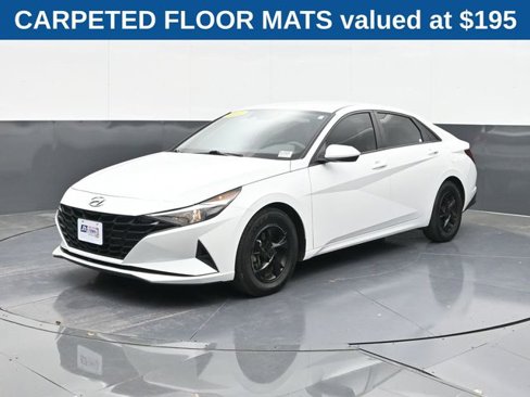 Used 2022 Hyundai Elantra SE image 4