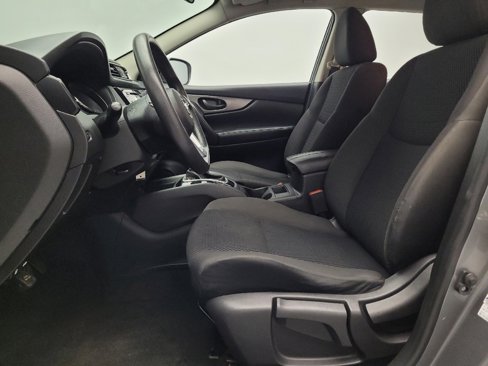 Used 2018 Nissan Rogue Sport S image 17