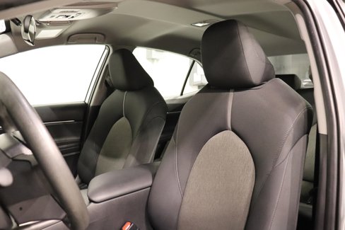 Used 2022 Toyota Camry LE image 14