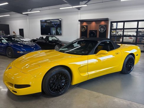 Used 2003 Chevrolet Corvette Convertible w/ Preferred Equipment Group1 image 3