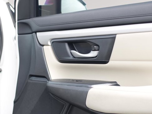 Used 2017 Honda CR-V LX image 22