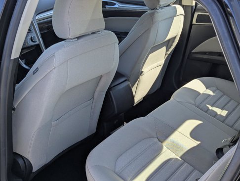 Used 2017 Ford Fusion S image 18