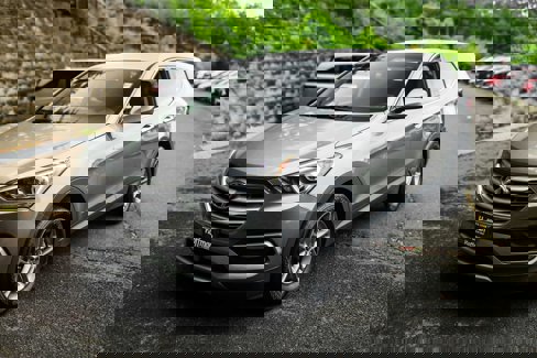 Used 2017 Hyundai Santa Fe Sport image 10
