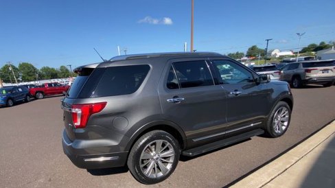 Used 2018 Ford Explorer Limited w/ Ford Safe & Smart Package image 8