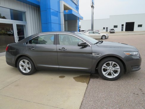 Used 2016 Ford Taurus SEL w/ Equipment Group 201A image 13