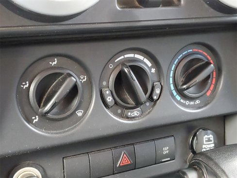 Used 2008 Jeep Wrangler Unlimited Sahara image 20