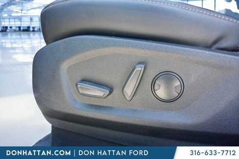 Used 2022 Ford Edge SEL w/ Convenience Package image 16