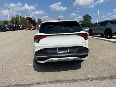 Used 2023 Kia Sportage EX image 4