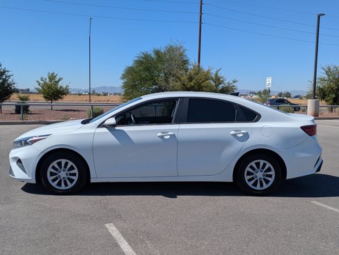 Used 2022 Kia Forte Sedan image 2