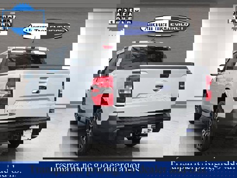 Used 2024 Ford Maverick Lariat image 9