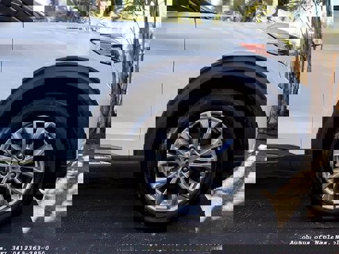 Used 2021 Ford Explorer Limited image 19