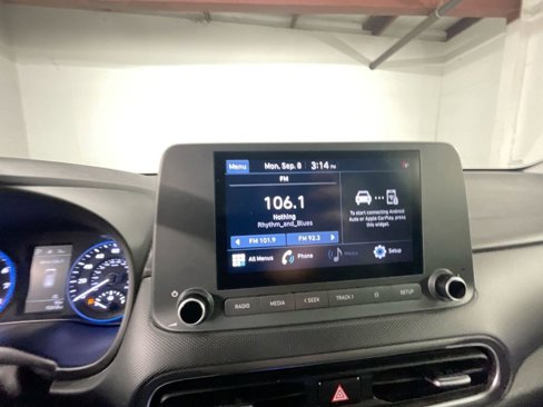 Used 2022 Hyundai Kona SEL image 13