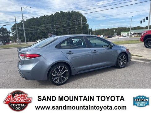 Used 2022 Toyota Corolla SE image 3