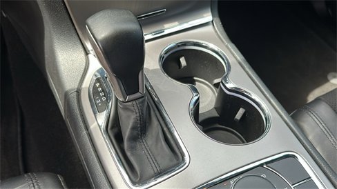 Used 2022 Jeep Grand Cherokee Laredo X image 19