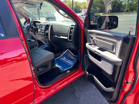 Used 2019 RAM 1500 Classic SLT image 27