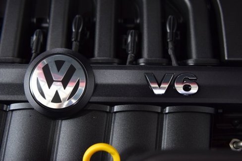 Used 2021 Volkswagen Atlas Cross Sport SEL R-Line image 29