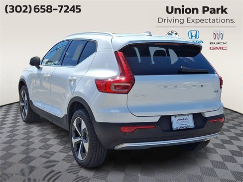 New 2025 Volvo XC40 B5 Core w/ Protection Package Premier image 6